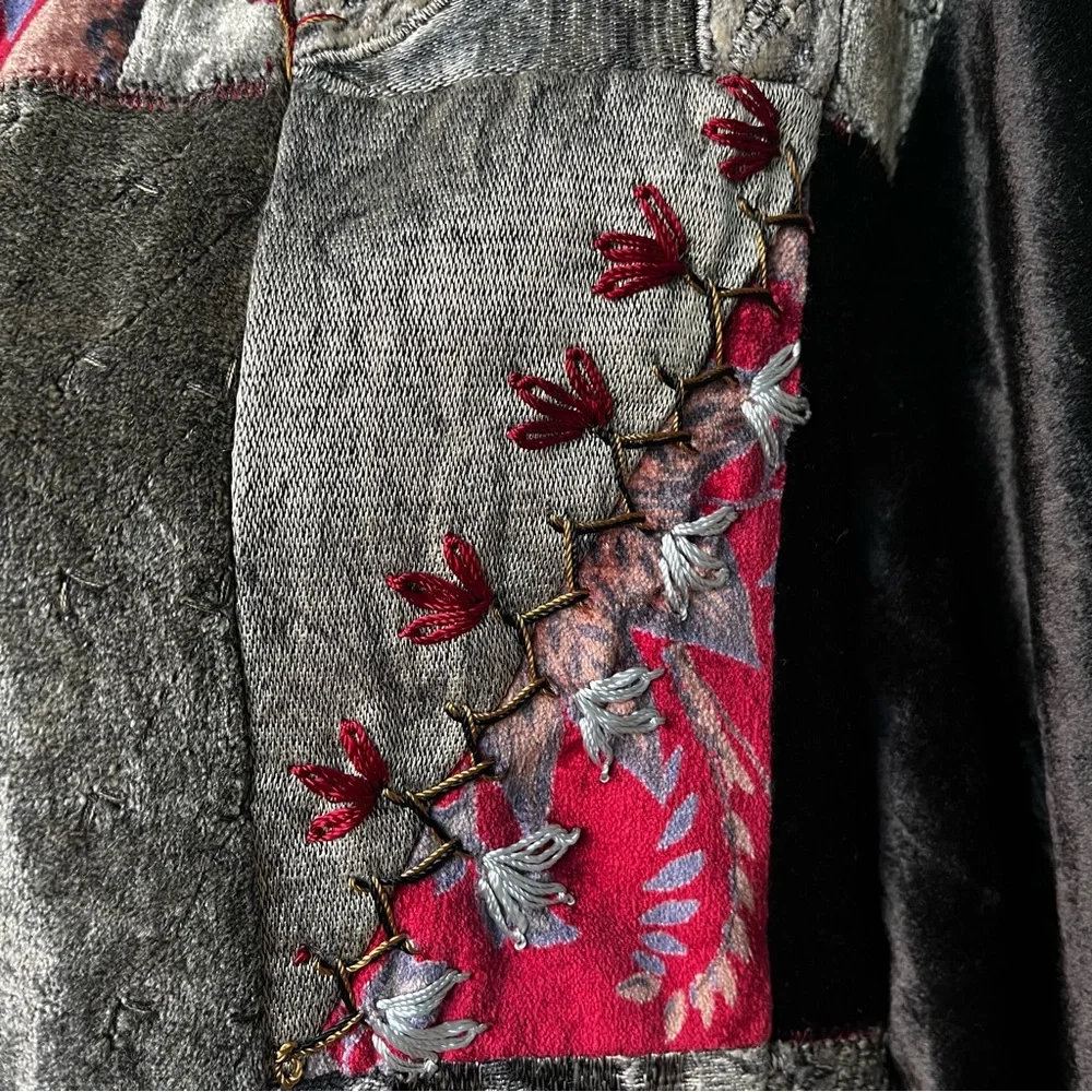 Flashback Deadstock Velvet and Tapestry Mixed Media Patchwork Jacket, Sz L - Picture 11 of 15